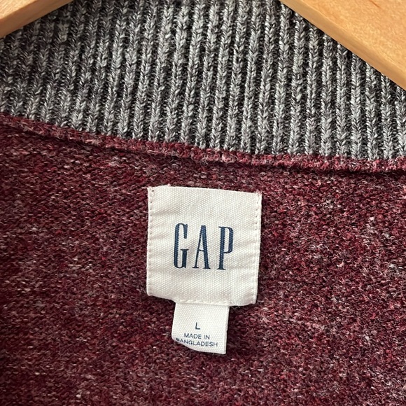 Men's Gap full zip sweater - Picture 2 of 12